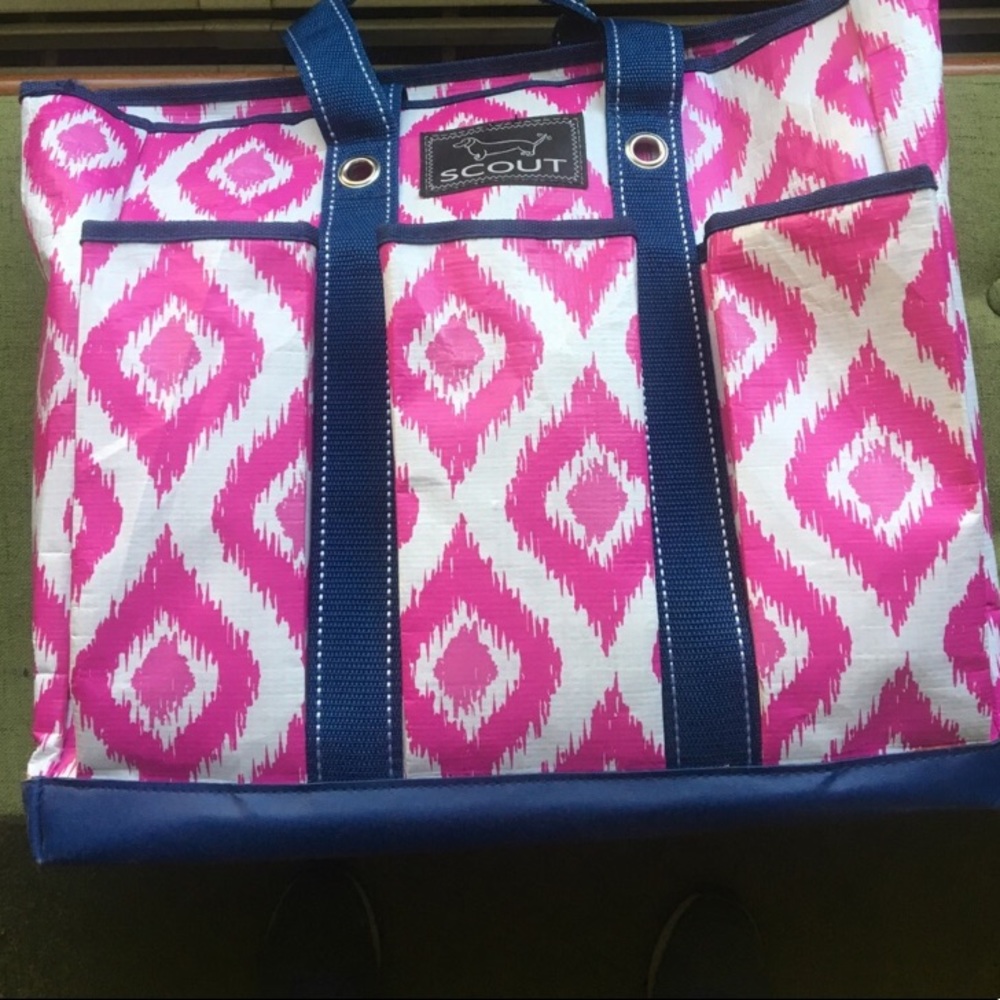 Scout rocket pocket tote